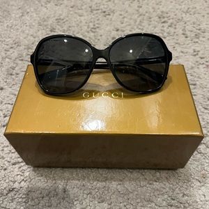 Gucci Sunglasses with box